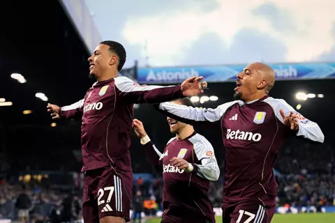 الدوري الإنجليزي.. أستون فيلا يقتحم المربع الذهبي بفوزٍ صعب على وولفرهامبتون 